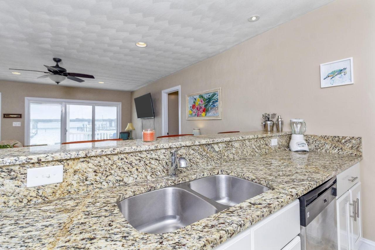 Water Front Delight On The Bay Home Norfolk Extérieur photo